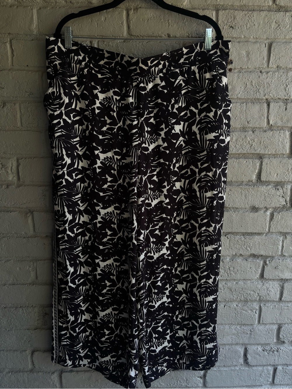 Max Studio Black and White Botanical Print pants w/pockets Sz 1X NWT MSRP $78